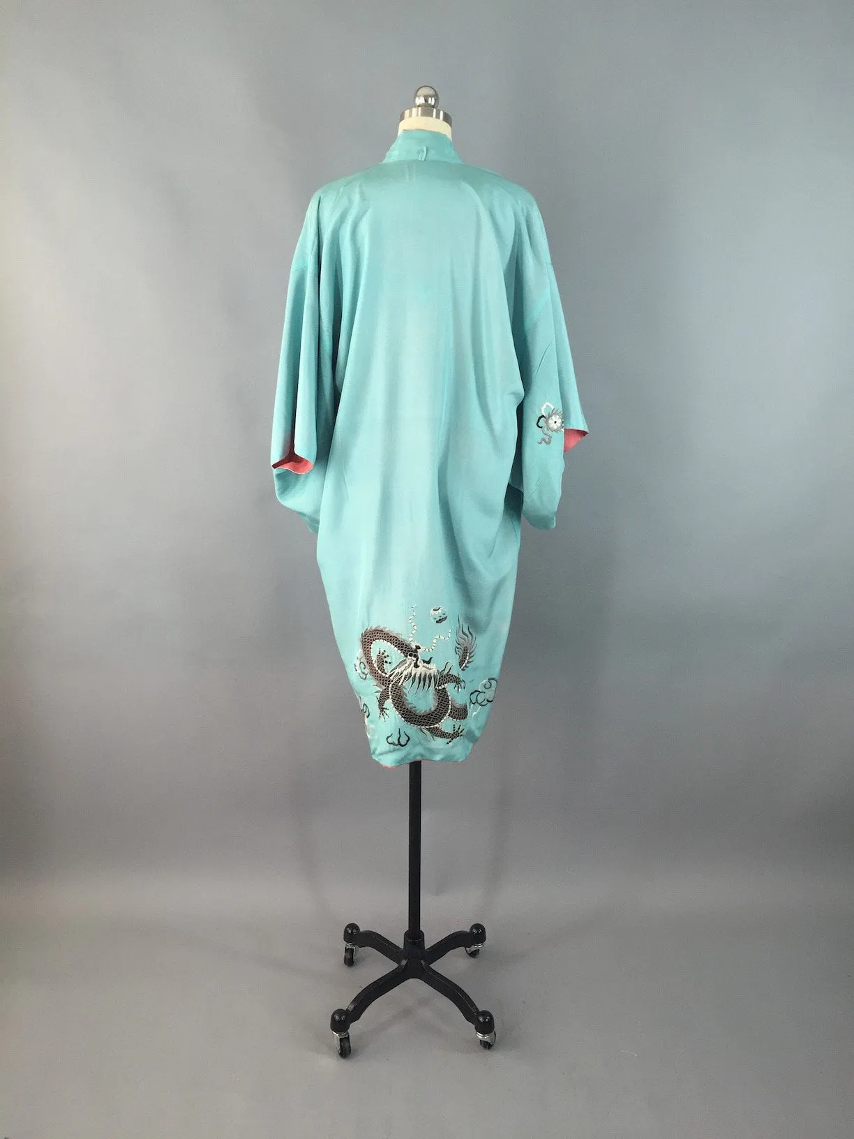 1920s Vintage Silk Robe / Reversible Embroidered Dragons