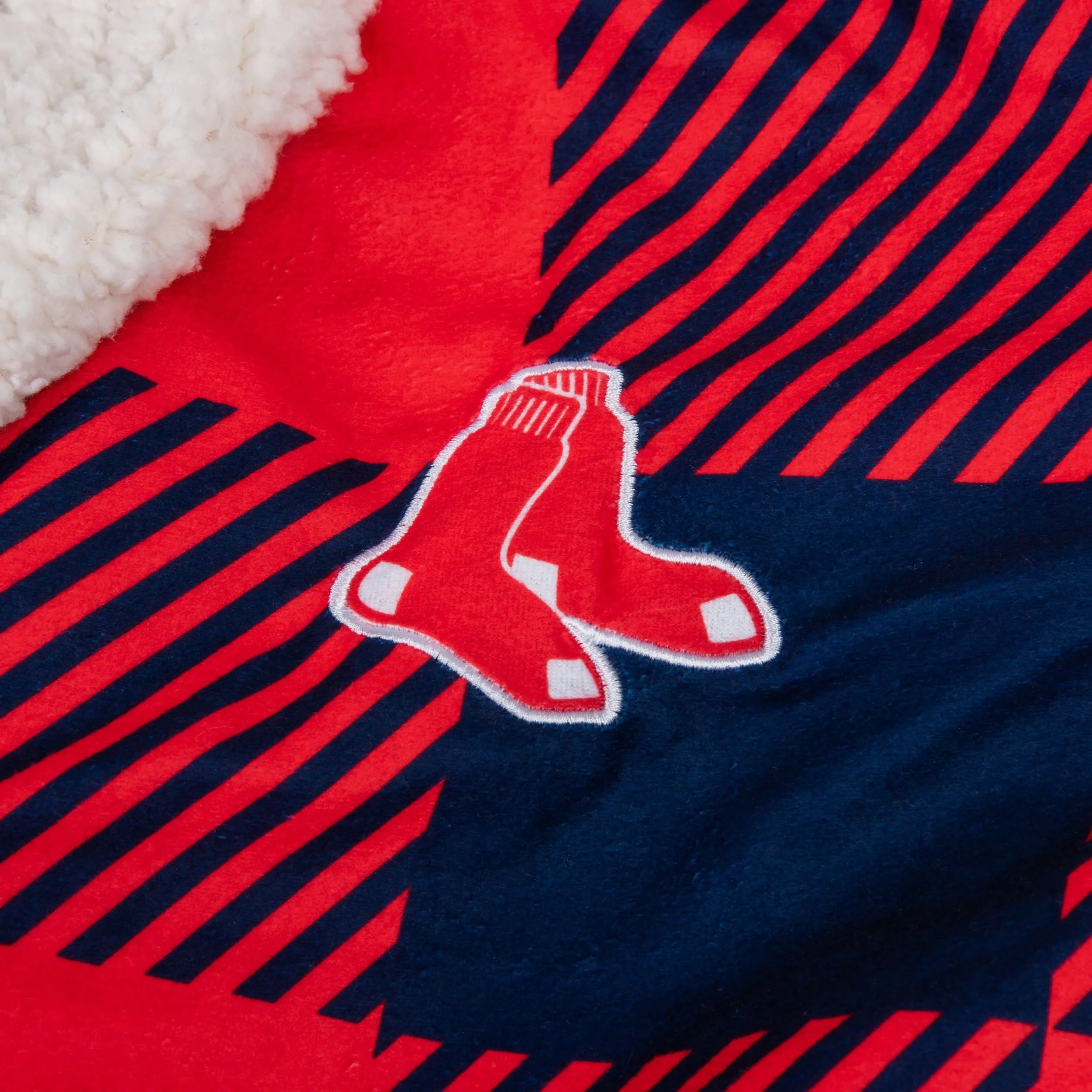 Boston Red Sox Lounge Life Reversible Robe