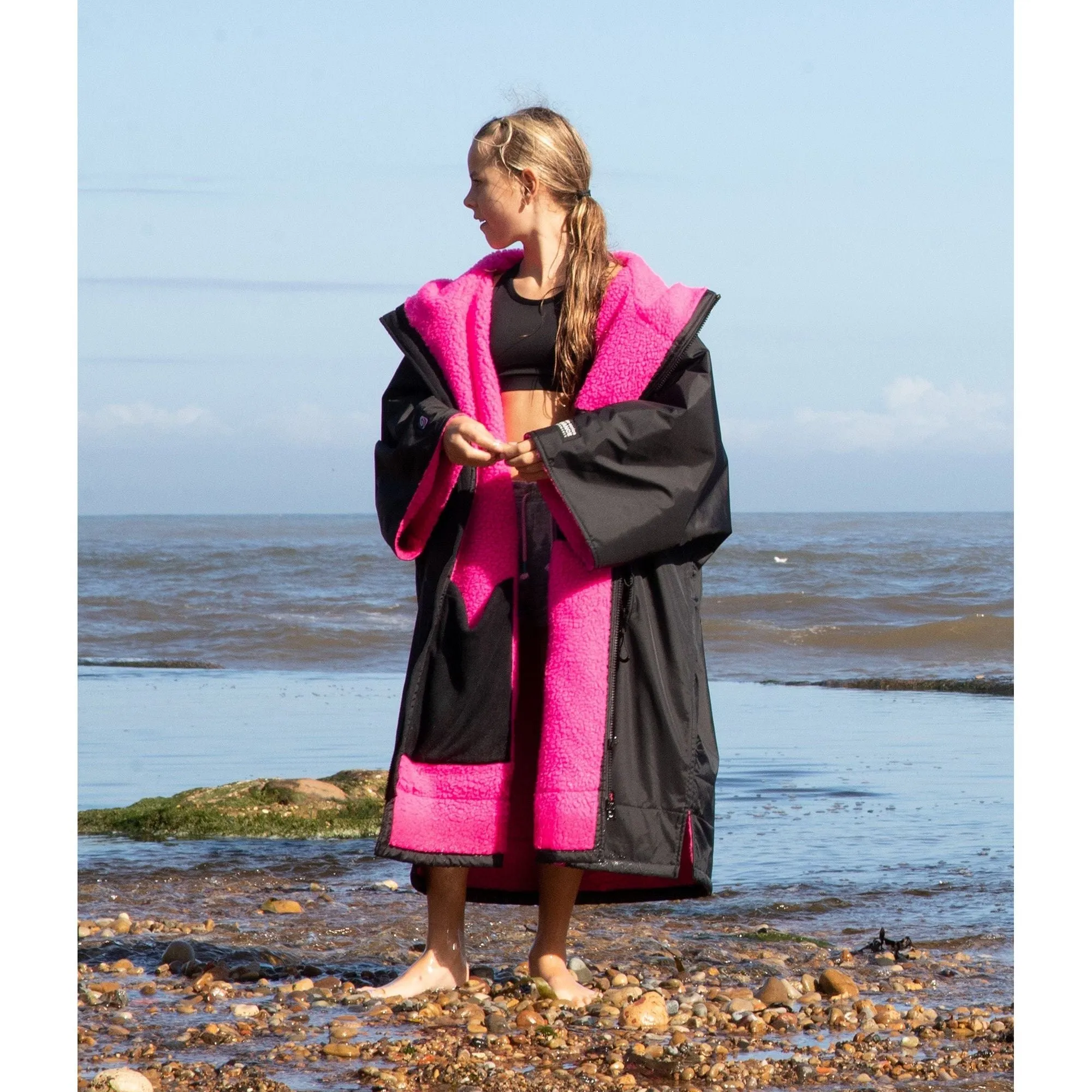 Dryrobe Advance Short Sleeve Junior Changing Robe - Pink