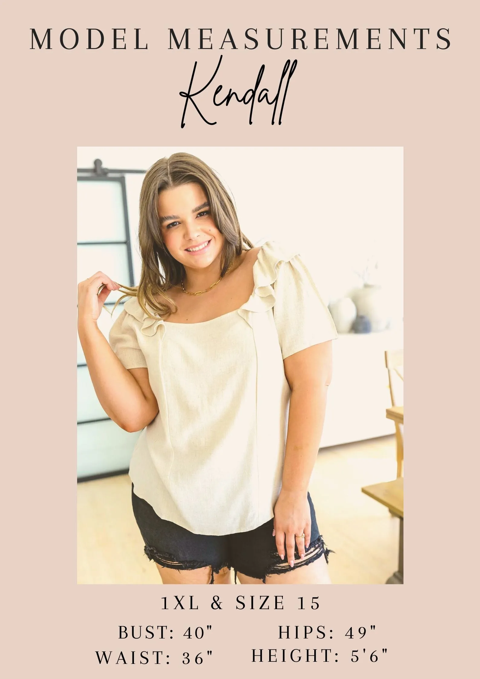 Everyday Scoop Neck Short Sleeve Top in White - 8/31/2023