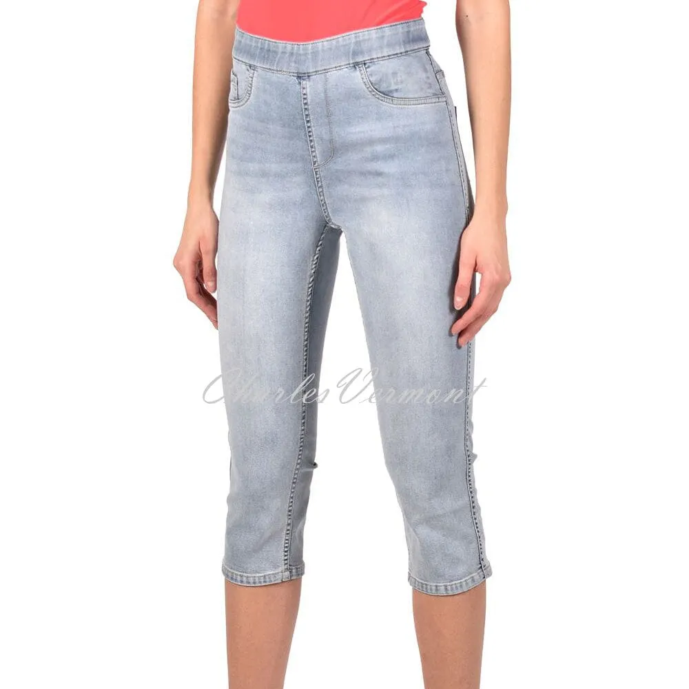 Frank Lyman Reversible Capri Jean – Style 211129U