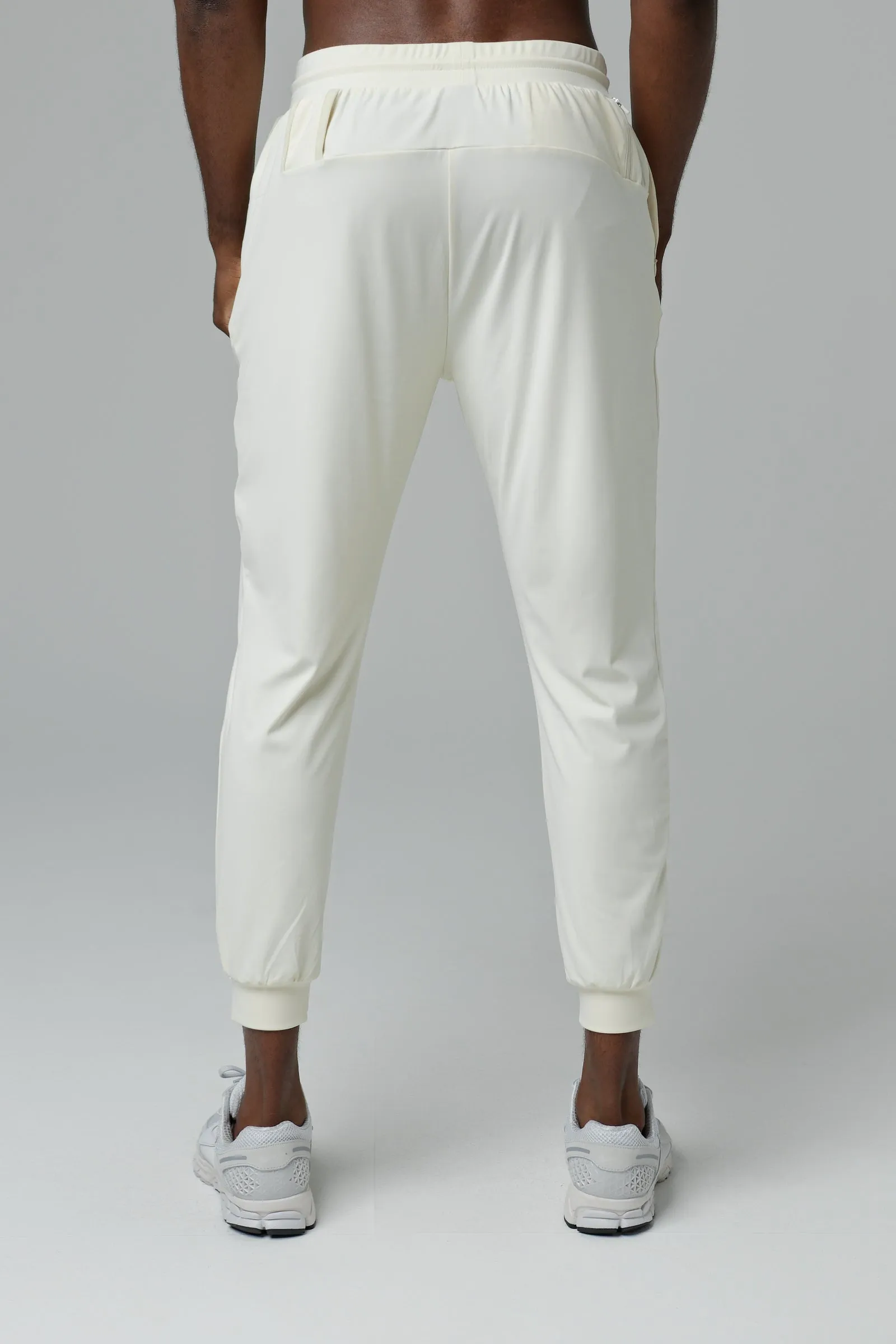 FREEFORM JOGGERS - OFF WHITE