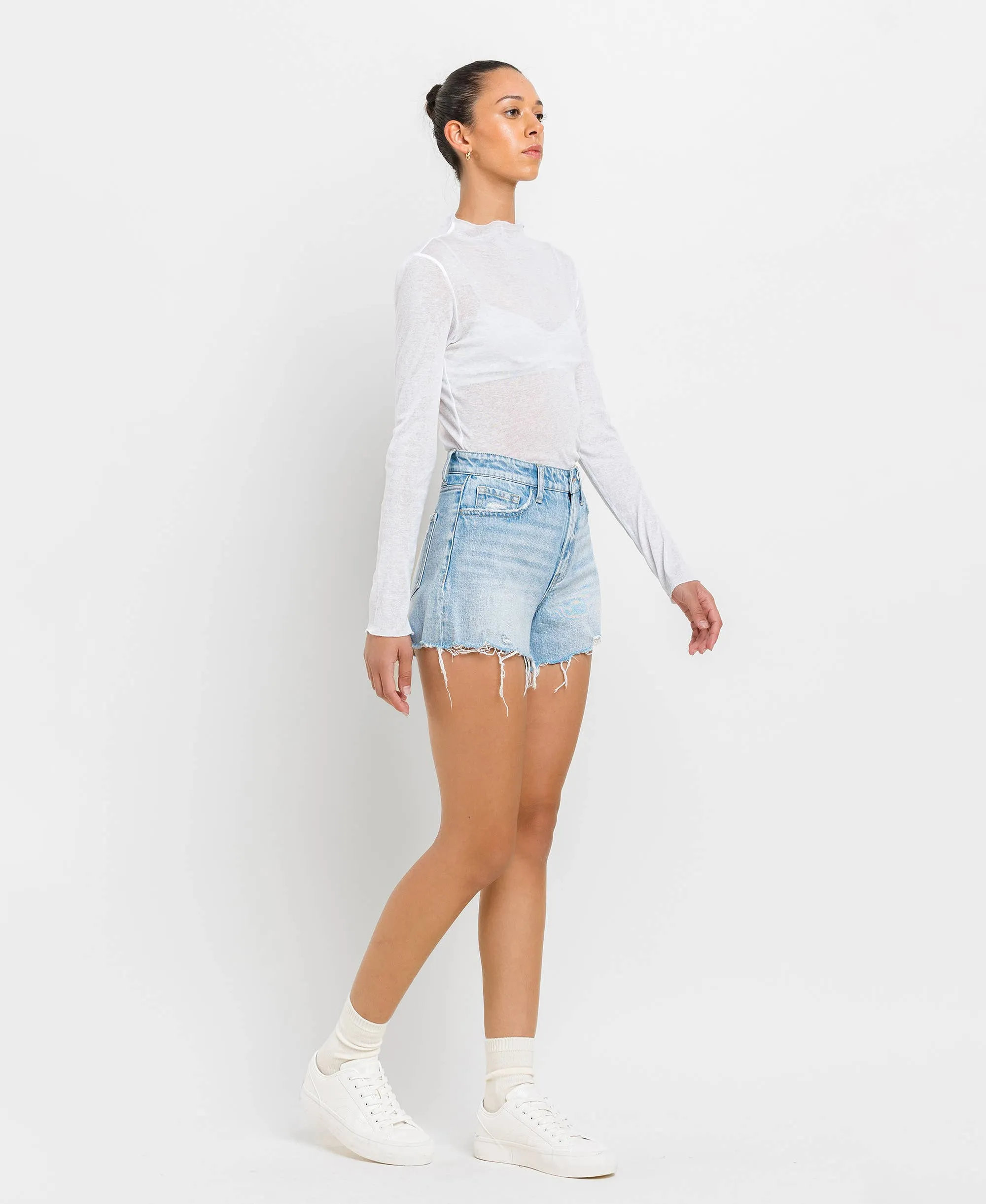 HIGH RISE DISTRESSED HEM A LINE SHORTS T6316: TANA RIVER / M