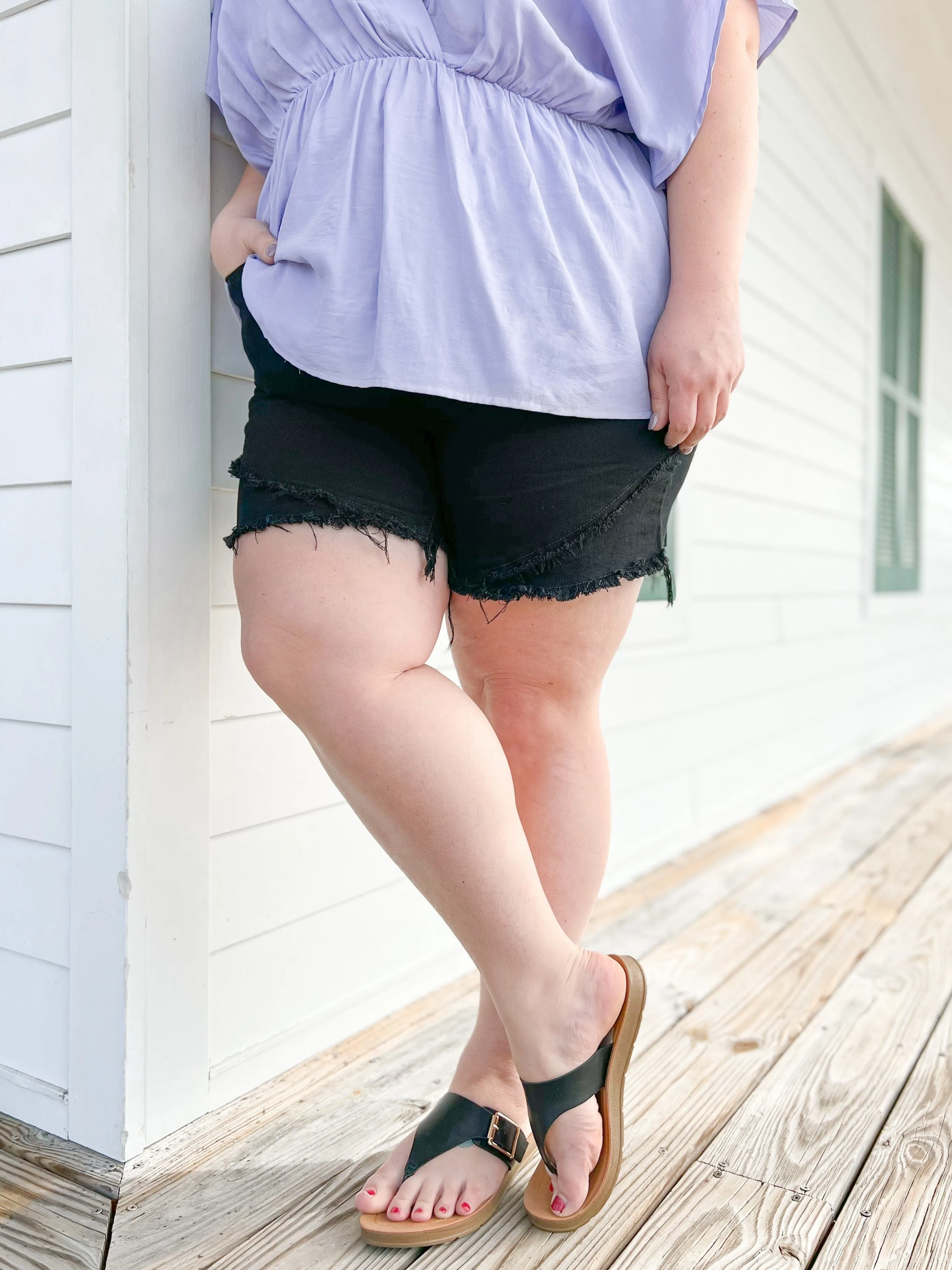 Judy Blue Field of Tulips black frayed Tulip Hem Shorts